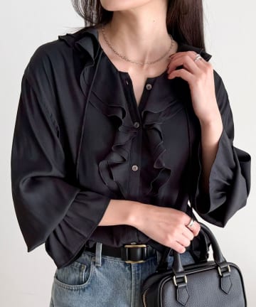 FREDY & GLOSTER(フレディ アンド グロスター) ボリュームフリル前開きブラウス