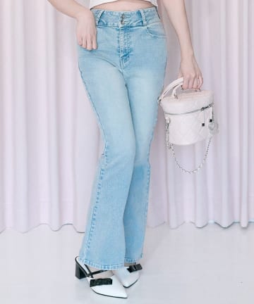 Belle Charme(ベルシャルム) Back Logo Flare Denim