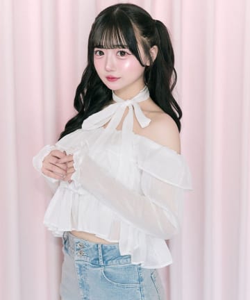 Belle Charme(ベルシャルム) Ribbon Choker Frill Blouse