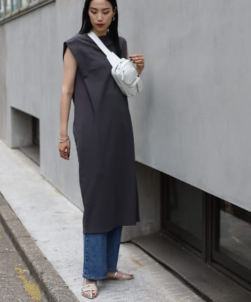 COLONY 2139(コロニー トゥーワンスリーナイン) 【リバイバル/新色追加】エンザイムダンボール肩タックノースリワンピース