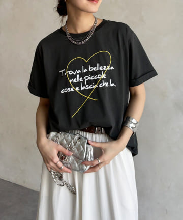 DOUDOU(ドゥドゥ) 【WEB限定】ハート刺繍ロゴプリントTEE