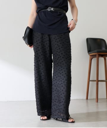 COLLAGE GALLARDAGALANTE(コラージュ ガリャルダガランテ) 【着映えデザイン】立体フラワーシアーワイドパンツ