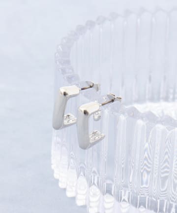 NOLLEY'S(ノーリーズ) 【grace grace/グラスグラス】スクエアＧ型ピアス