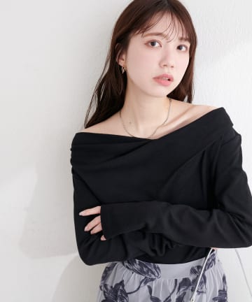 natural couture(ナチュラルクチュール) スムース天竺ドレーププルオーバー