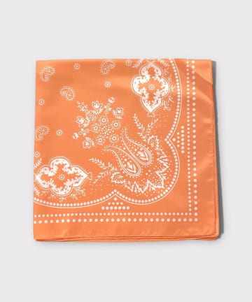 FREDY & GLOSTER(フレディ アンド グロスター) 【イタリア製】バンダナ柄ペイズリースカーフ