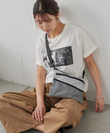 COLONY 2139(コロニー トゥーワンスリーナイン) MANYQUIET ロゴTシャツ