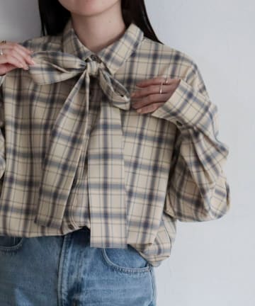 FREDY & GLOSTER(フレディ アンド グロスター) チェック柄ビッグボウタイブラウス