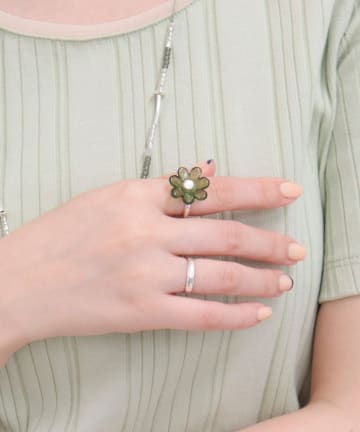 FREDY & GLOSTER(フレディ アンド グロスター) クリアフラワーリング