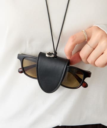 RIVE DROITE(リヴドロワ) 【利便性抜群】グラスレザーホルダー