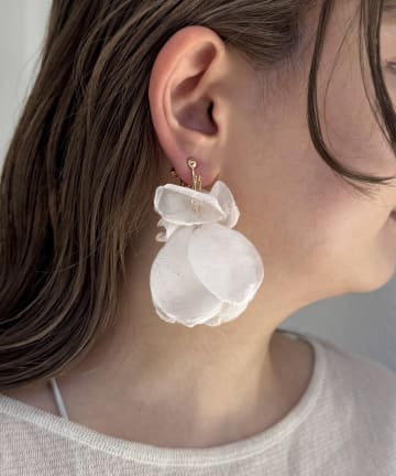 Lattice(ラティス) シフォンフラワーイヤリング