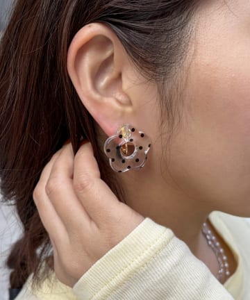 Lattice(ラティス) フラワードットイヤリング
