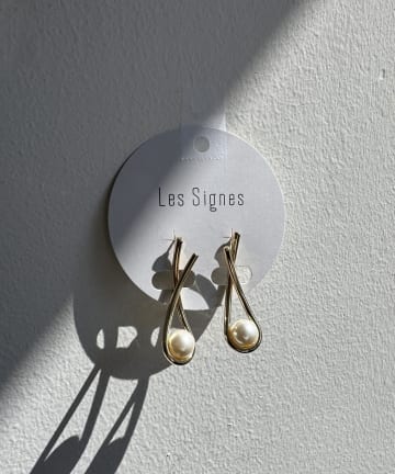 Lattice(ラティス) 【LesSignes】パールクロスピアス