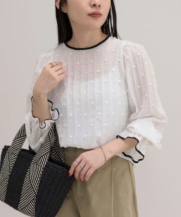 FREDY & GLOSTER(フレディ アンド グロスター) 【大人気シリーズの最新作】バック釦配色ギャザーブラウス