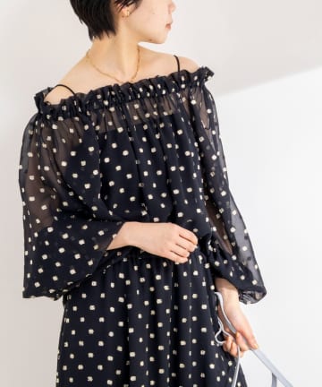 NOLLEY'S(ノーリーズ) 《セットアップ対応》ラメカットジャガードオフショルブラウス