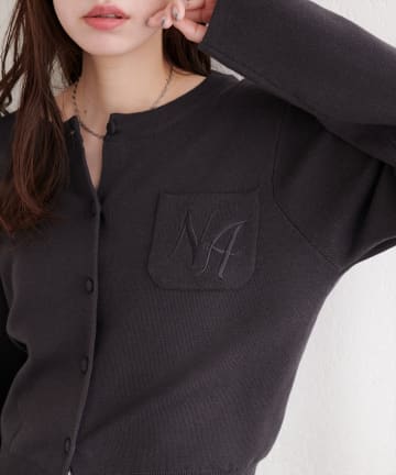 natural couture(ナチュラルクチュール) ロゴ刺繍ポケットカーディガン