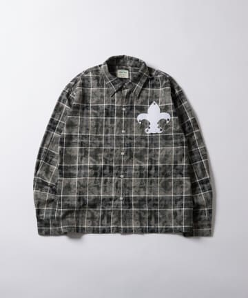 WHO’S WHO gallery(フーズフーギャラリー) KOOKY'Nユリ紋章スタッズ加工チェックシャツ