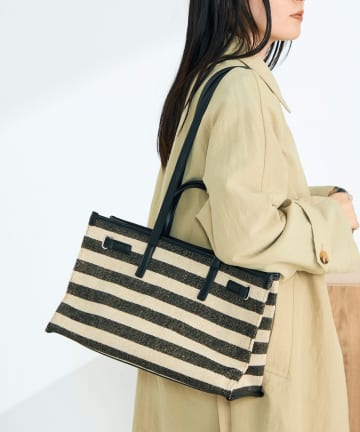 FREDY & GLOSTER(フレディ アンド グロスター) ボーダープリントスクエアトートバッグ