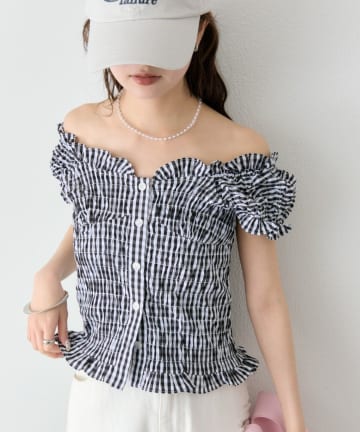 mystic(ミスティック) シャーリングフレンチブラウス