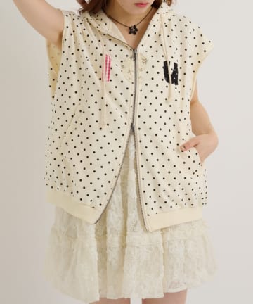 w closet(ダブルクローゼット) ノースリパッチワークパーカー