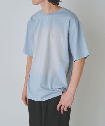 COLONY 2139(コロニー トゥーワンスリーナイン) フロントスプレーTシャツ