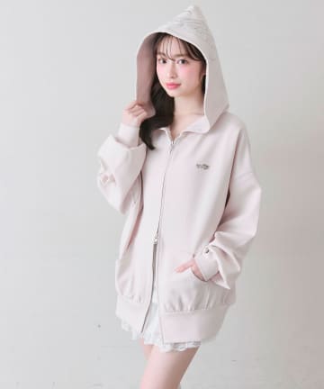 OLIVE des OLIVE(オリーブ デ オリーブ) フードロゴ刺繍キラキラパーカー