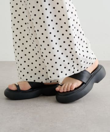 mystic(ミスティック) ボリュームソールモチーフサンダル