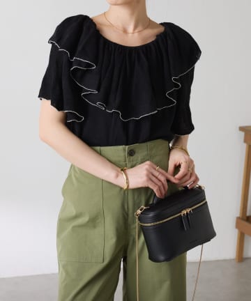 COLLAGE GALLARDAGALANTE(コラージュ ガリャルダガランテ) 【３WAY/トレンドアイテム】ラッフルオフショルダーシアーニット