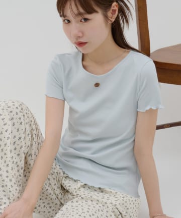 DISCOAT(ディスコート) 【umm.】ロゴプレート半袖Tシャツ