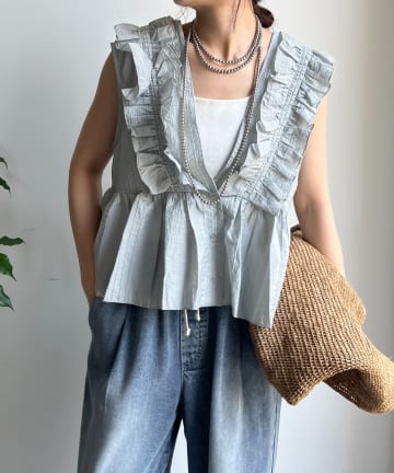 OUTLET(アウトレット) 【DouDou】フリルベスト