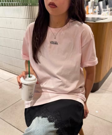 DISCOAT(ディスコート) 【＠_dateharu_企画】ワンポイントグリッターロゴTシャツ《パルクロ限定》