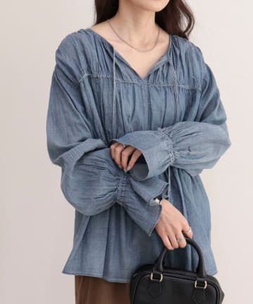 FREDY & GLOSTER(フレディ アンド グロスター) コットンボイルシアーデニムシャーリングブラウス