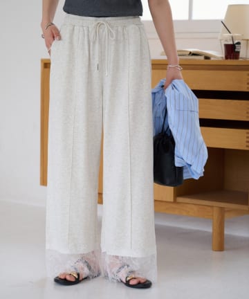 DISCOAT(ディスコート) 裾レース裏毛パンツ