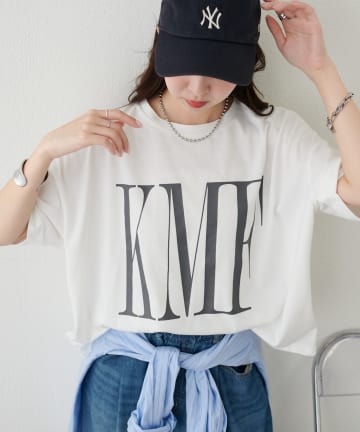 DISCOAT(ディスコート) 【WEB限定】ショート丈ロゴ半袖Tシャツ