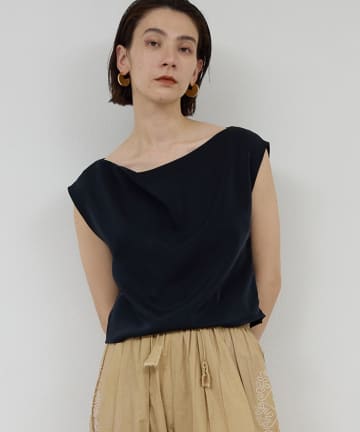 GALLARDAGALANTE(ガリャルダガランテ) 【近日予約開始】サテンワンショルダーブラウス