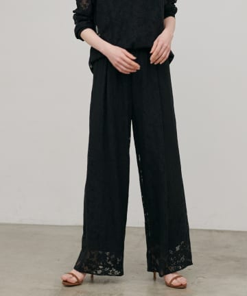 LARUTA(ラルータ) ［Web限定］フラワーエンブロイダリーパンツ
