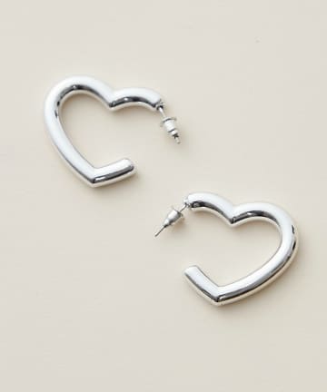 mystic(ミスティック) Lara ハートピアス