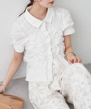 mystic(ミスティック) 《＠___s_m17 セレクト/IVO》【4/2(THU)  12:00予約START】シャーリングシェイプシャツ