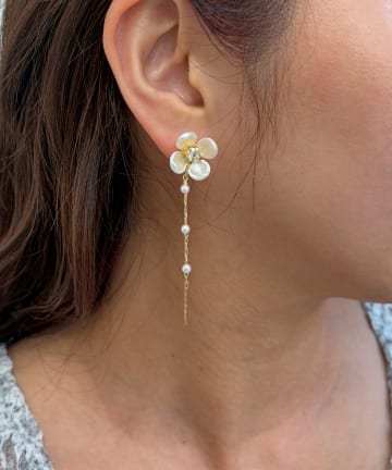 Lattice(ラティス) フラワーピアス