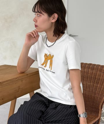 CPCM(シーピーシーエム) ネコ刺繍T