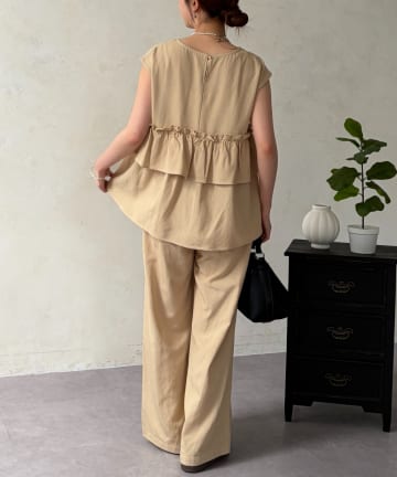 Chez toi(シェトワ) バックフリルブラウス×パンツSET