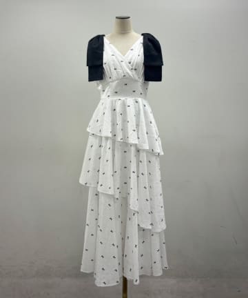 one after another NICE CLAUP(ワンアフターアナザー ナイスクラップ) 【LouLoumei】肩リボンティアードワンピース