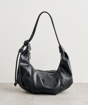 mystic(ミスティック) ハーフムーンBAG