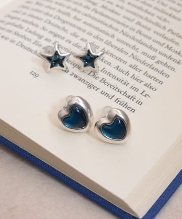 FREDY & GLOSTER(フレディ アンド グロスター) アンティーク調ハートピアス