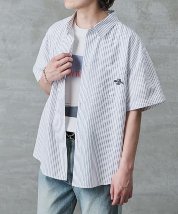 COLONY 2139(コロニー トゥーワンスリーナイン) 刺繍半袖シャツ