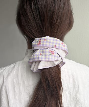 Lattice(ラティス) ギンガムチェック花柄シュシュ