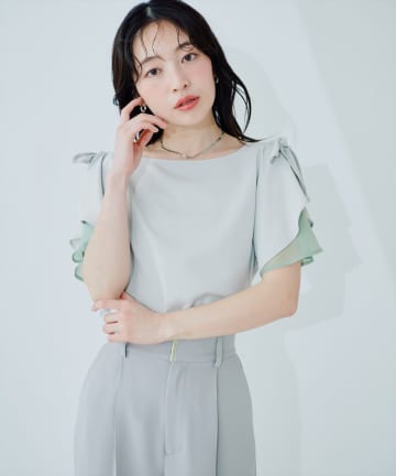 natural couture(ナチュラルクチュール) 肩リボンラッフルフレア袖ブラウス