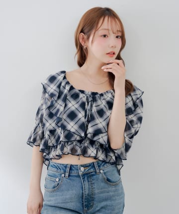 NICE CLAUP / OLIVE des OLIVE OUTLET(ナイスクラップ  / オリーブ デ オリーブ アウトレット) 【continuer】5分袖ラッフルブラウス&シャーリングキャミ