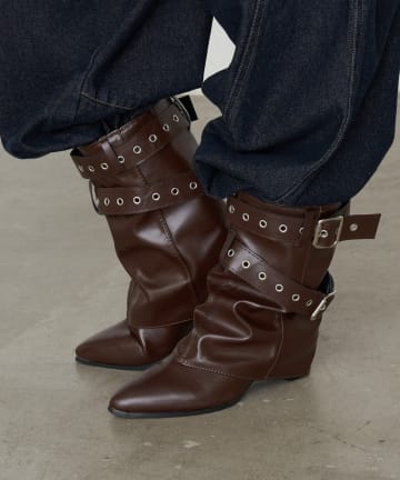 RAY CASSIN(レイカズン) ベルト付きショートブーツ