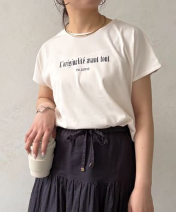 Jena　espace merveilleux(ジェナ　エスパスメルヴェイユ) コンパクトロゴカットソー