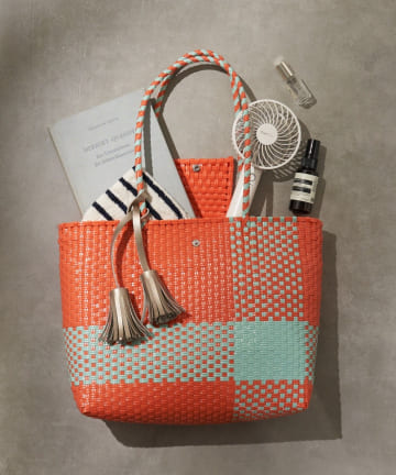 CIAOPANIC TYPY(チャオパニックティピー) :【大容量／軽量】フラップ付き柔らかメルカドバッグ